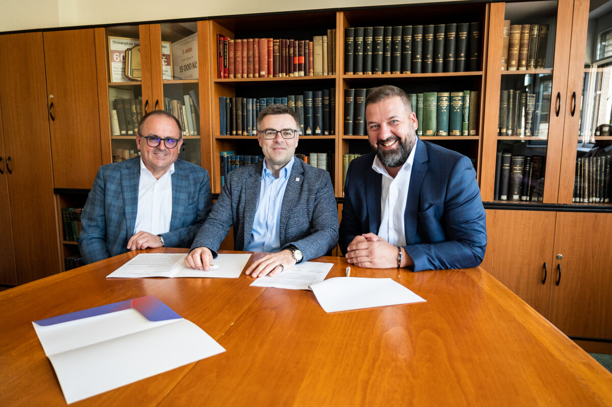 Masarykův onkologický ústav a Nemocnice Mostiště podepsaly memorandum o spolupráci